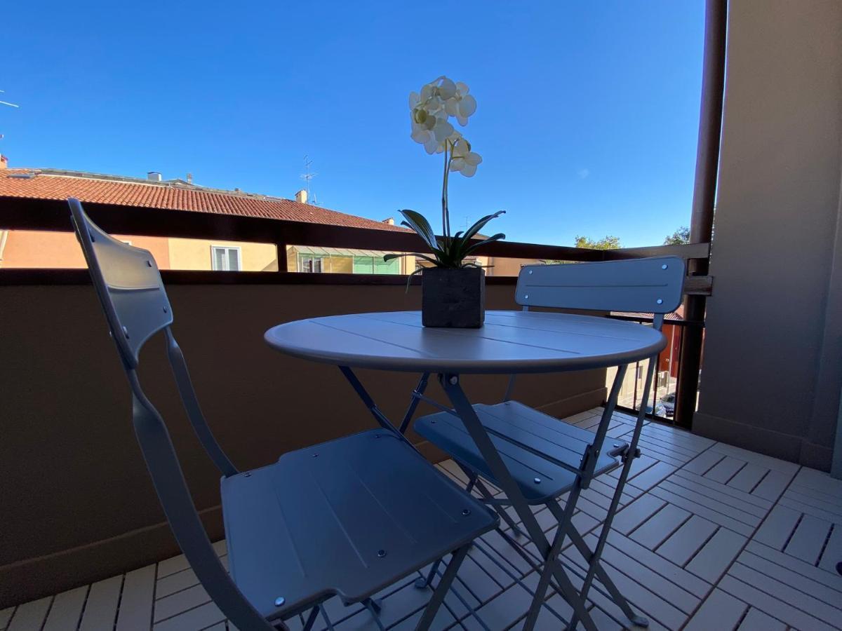 Vittoria Holiday Home Verona Esterno foto